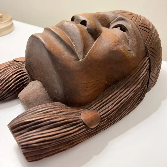 Vintage Hand Carved Wood Native American Indian Head Wall sculpture - Picture 11 of 12